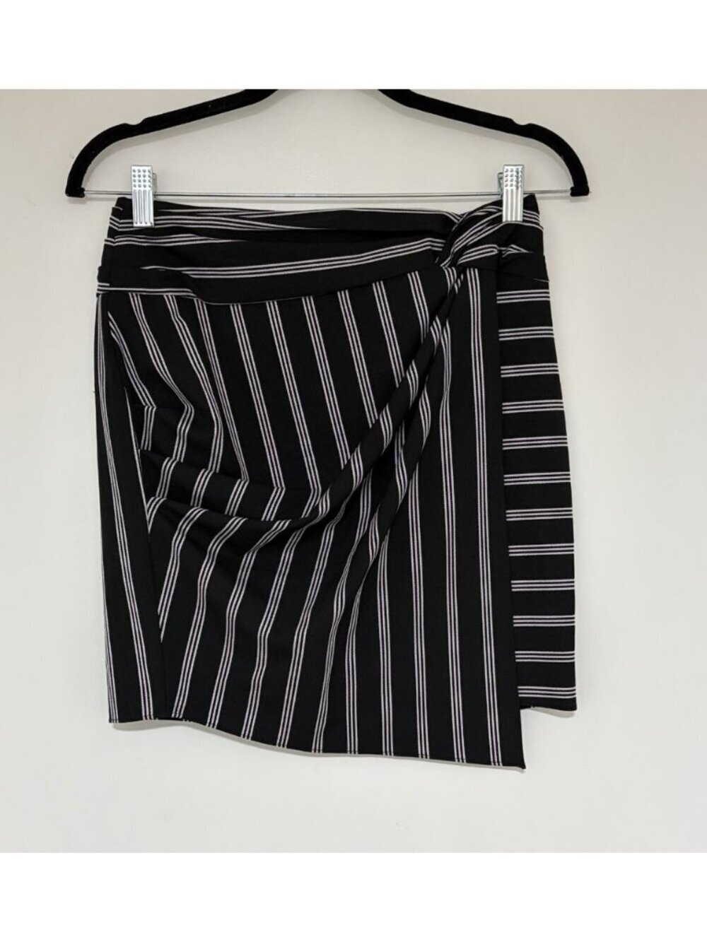 Veronica Beard Women’s Aida Striped Black White Mini Skirt Ruffle Size 4